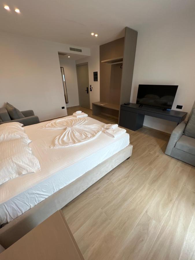 Hotel Onix Ksamil Ngoại thất bức ảnh
